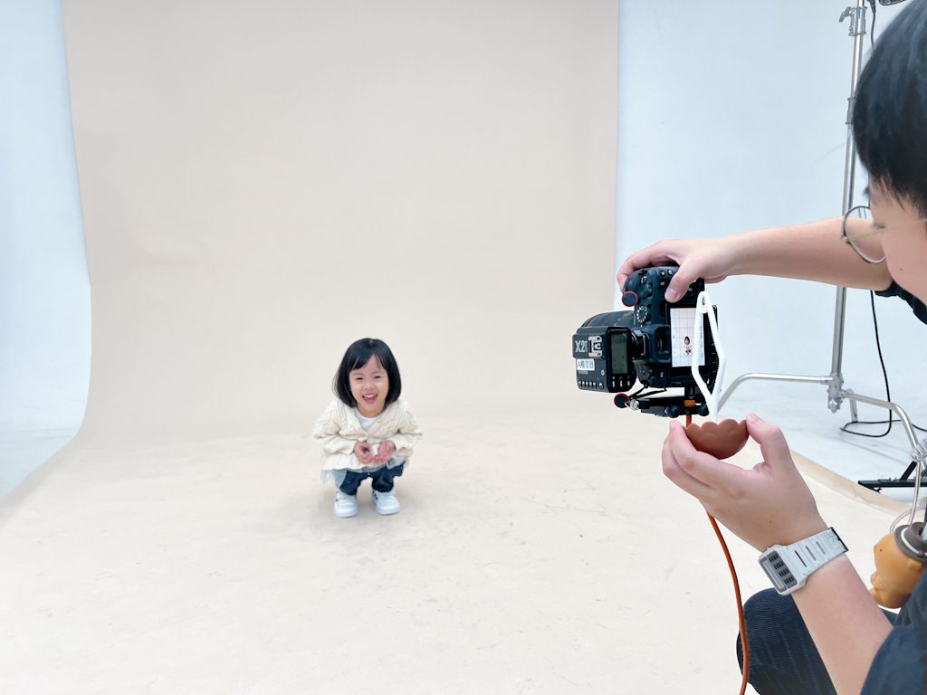 春山相館形象照＋全家福拍攝體驗｜韓式證件照、專業一條龍服務，紀錄幸福與成長！