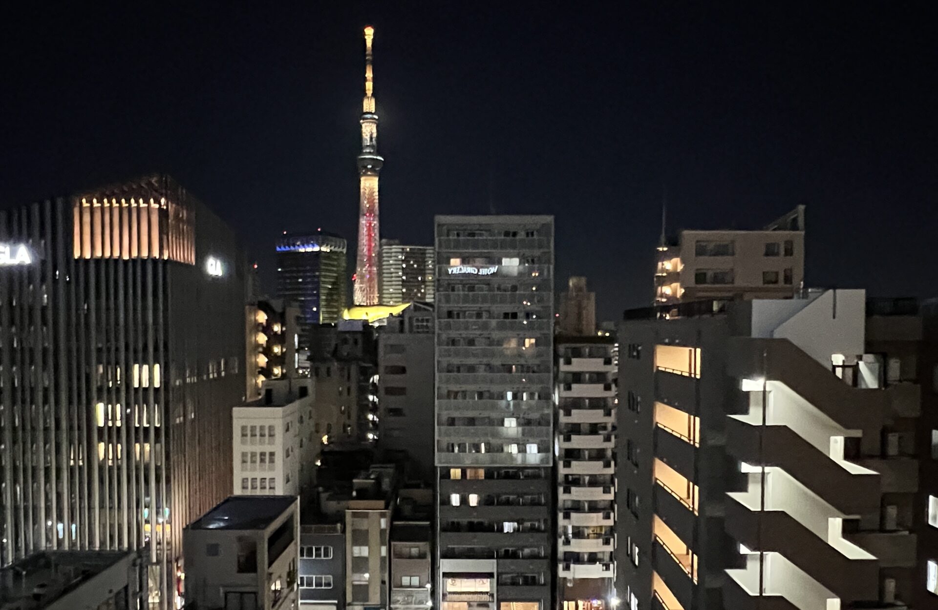 東京住宿推薦｜淺草格拉斯麗飯店Hotel Gracery Asakusa開箱！晴空塔景觀房超值體驗，散步就到雷門！
