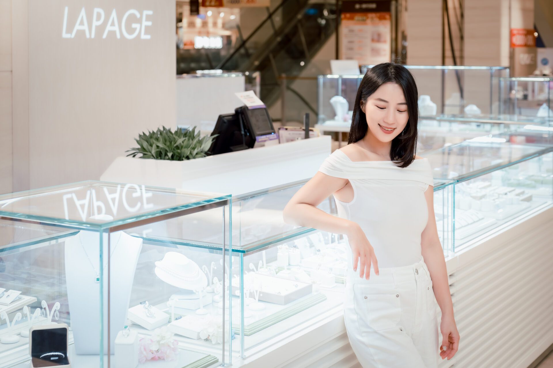 LAPAGE婚戒選品｜花語、建築靈感與真摯手感的三重浪漫